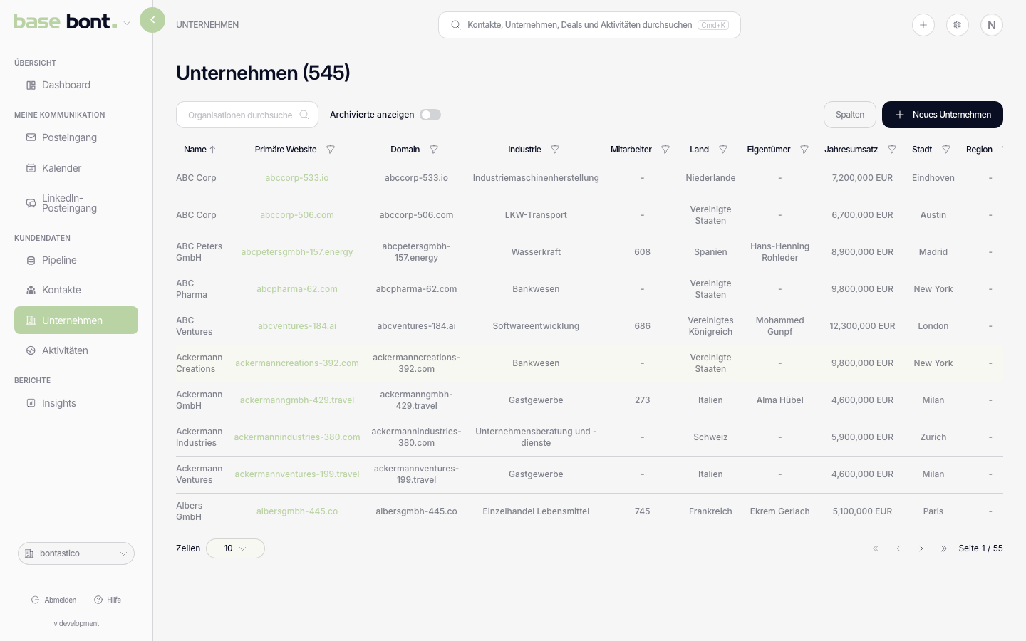 Companies-Listenseite mit Suchfeld, Archiv-Toggle und Tabelle aus Name, Owner und Kontaktanzahl